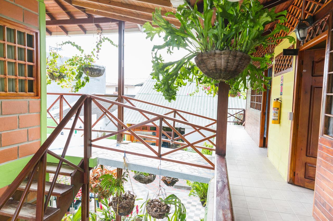 Hotel Dona Triny ซัปซูร์โร ภายนอก รูปภาพ