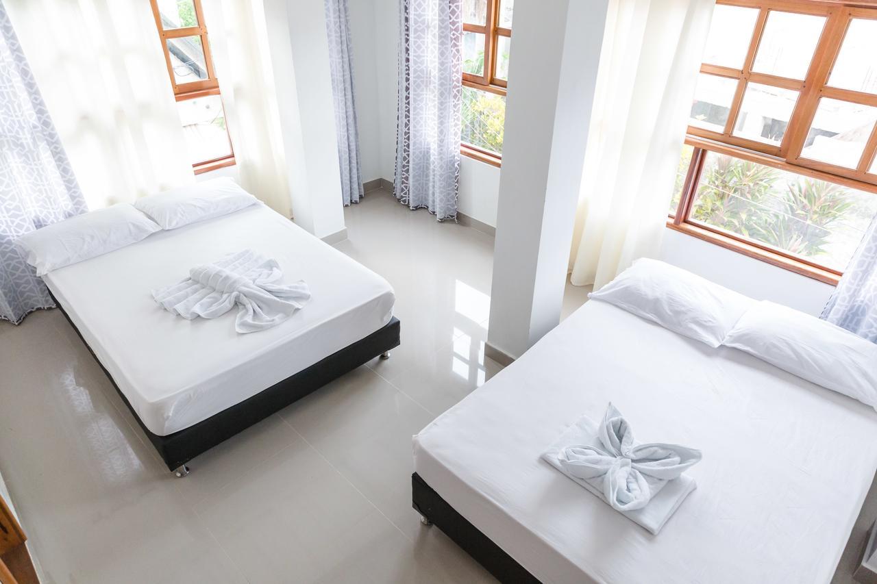 Hotel Dona Triny ซัปซูร์โร ห้อง รูปภาพ